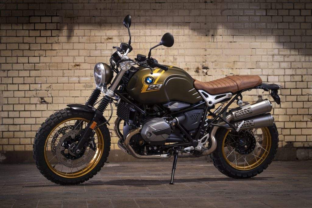 Different Types of Motorcycles - Cruiser Bikes - BMW RnineT